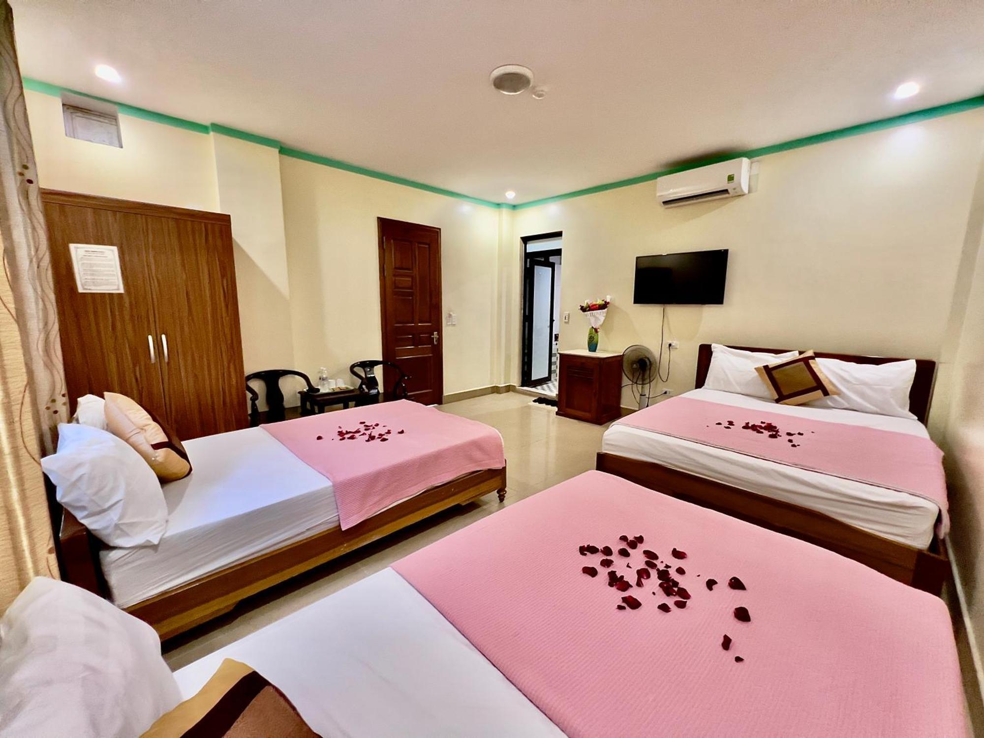 Manh Vuong Hotel Catba Dong Khe Sau Exterior photo