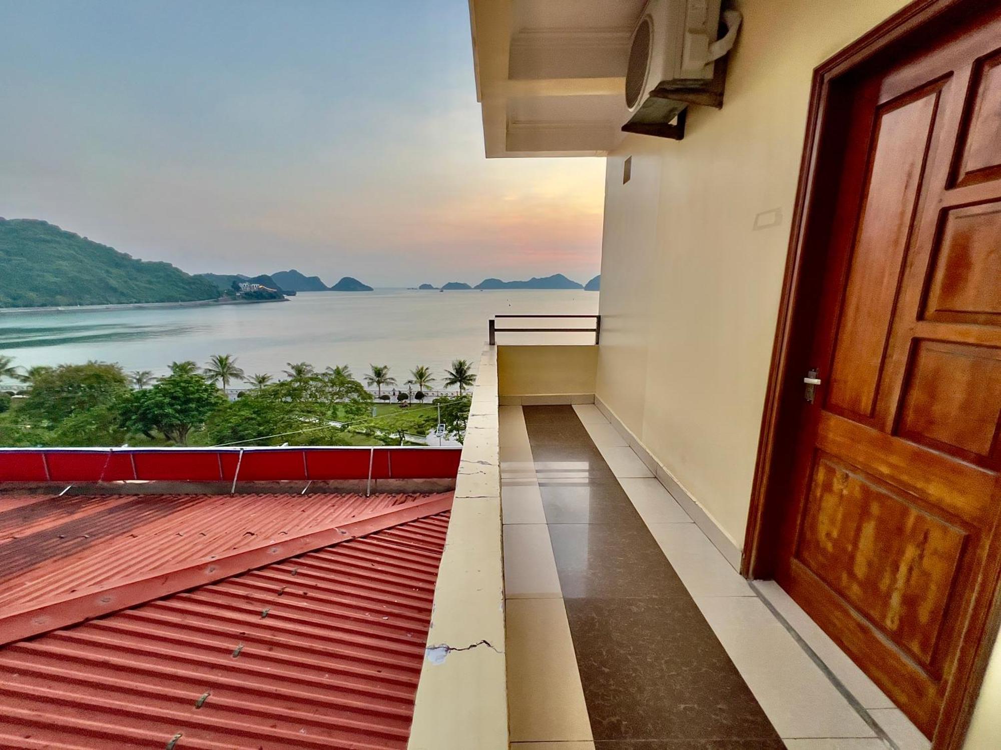 Manh Vuong Hotel Catba Dong Khe Sau Exterior photo